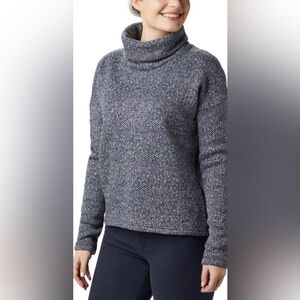 Columbia Women’s Chillin Fleece Pullover  Black and Gray Sweater - XL